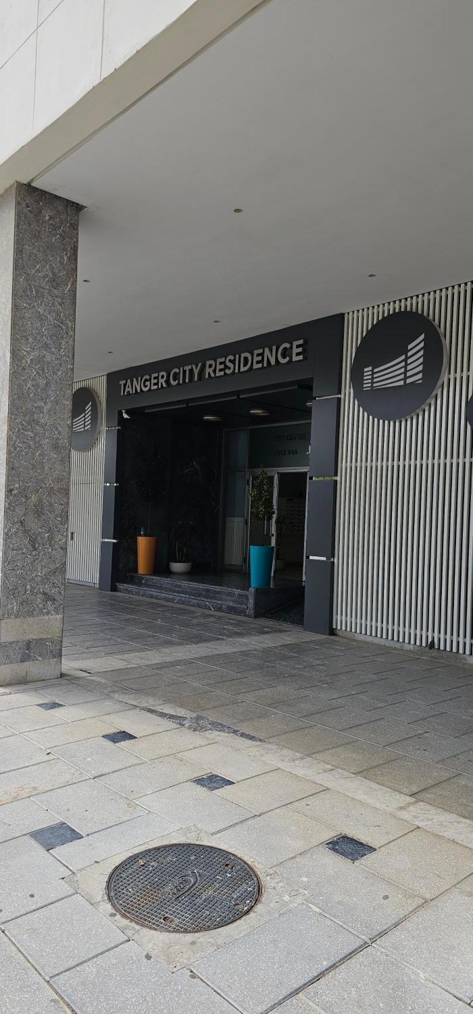 Luxury Apartment Near Tgv Station And The Beach Tangier Bagian luar foto