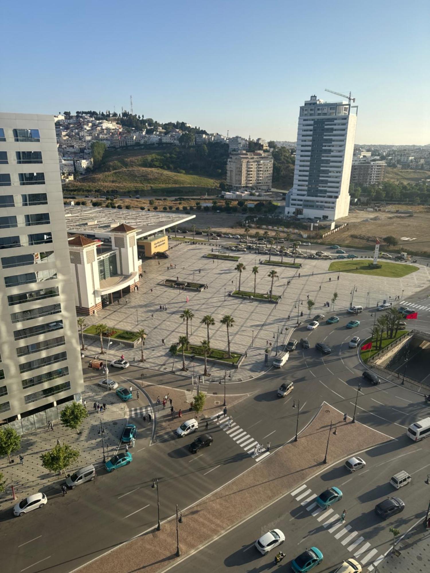 Luxury Apartment Near Tgv Station And The Beach Tangier Bagian luar foto