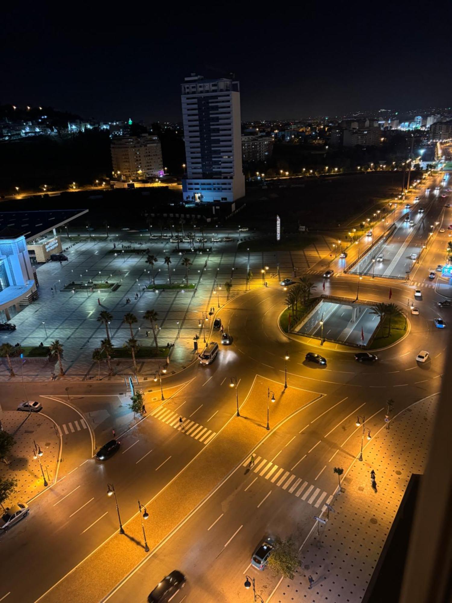 Luxury Apartment Near Tgv Station And The Beach Tangier Bagian luar foto
